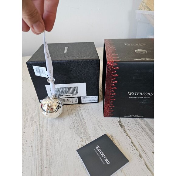 Waterford Bell ornament 2018 silver lighting up season‎ RARE 40032351 Xmas tree - Picture 1 of 6